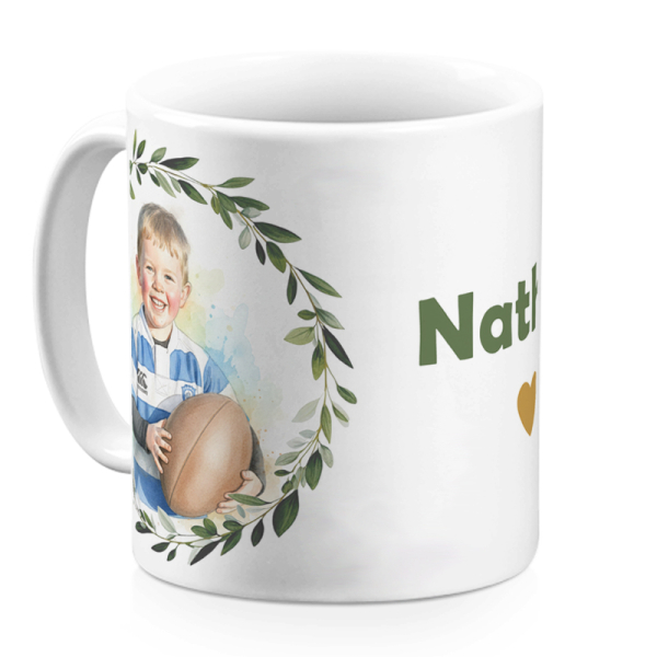 Caneca com retrato num enquadramento vegetal Caneca com retrato num enquadramento vegetal