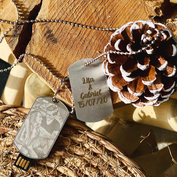 Pen drive de 16 GB em formato de placa militar personalizada com foto Pen drive de 16 GB em formato de placa militar personalizada com foto