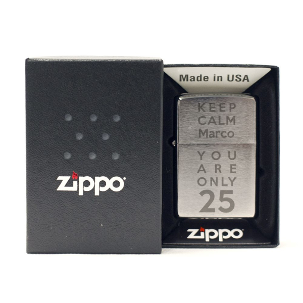 Zippo® aniversário personalizado Zippo® aniversário personalizado