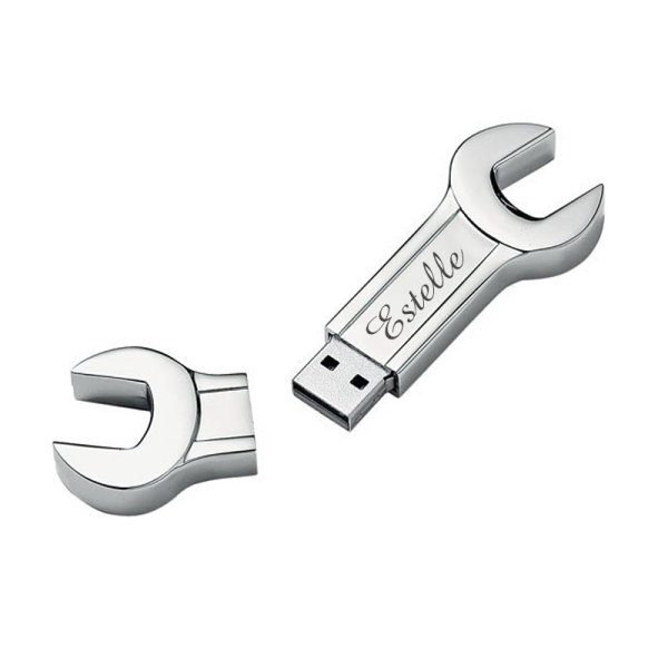 Pen drive de 8 GB em forma de chave inglesa gravada