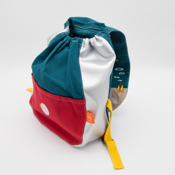 Mochila personalizada com decoração de urso polar