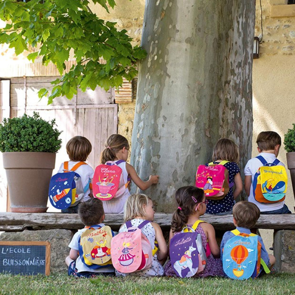 Mochila personalizada com fantasia de unicórnio