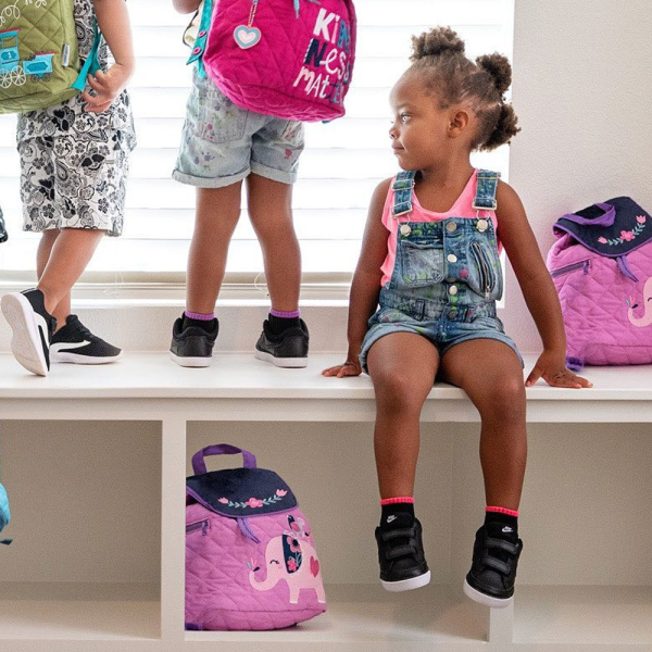 Mochila personalizada com elefante cor-de-rosa