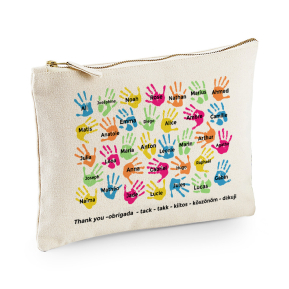 Bolsa personalizada com mos de crianas