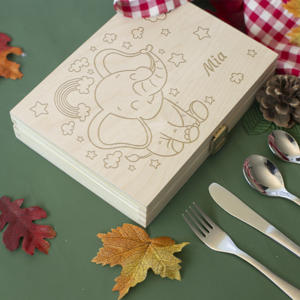 Talheres infantis personalizados com motivo de elefante