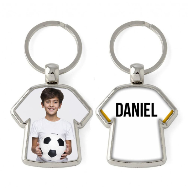 Chaveiro com foto e nome em camisola de futebol