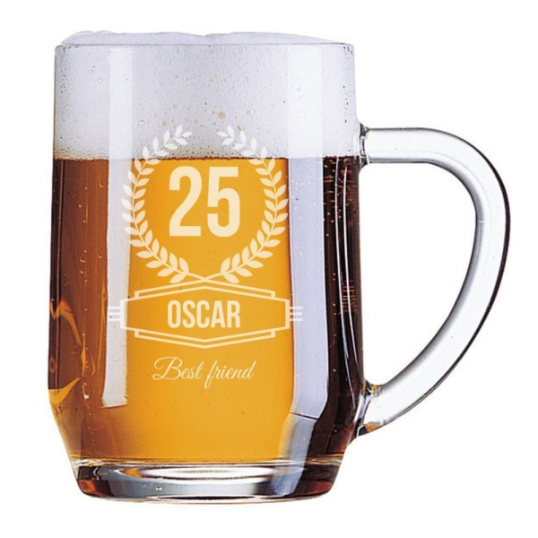 Caneca de cerveja de aniversário