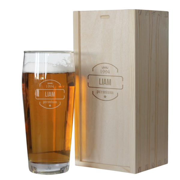 Copo de cerveja de aniversário