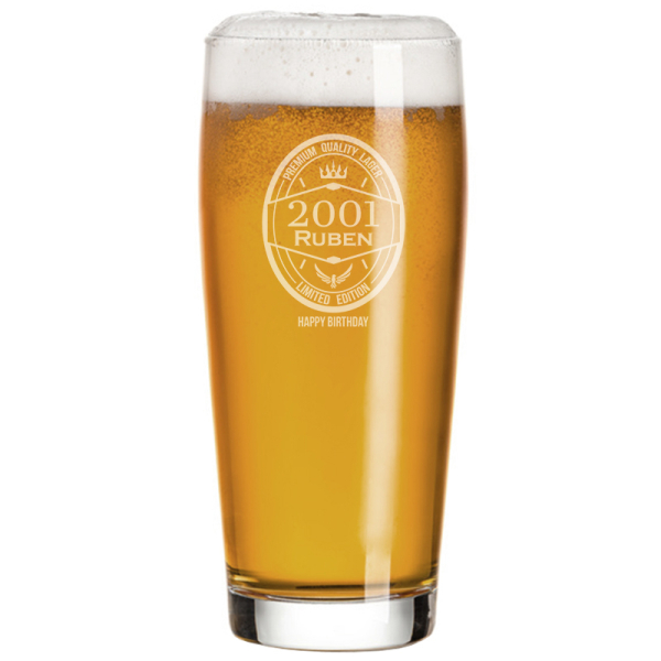 Copo de cerveja de aniversário