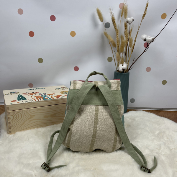 Mochila personalizada com criança e rato